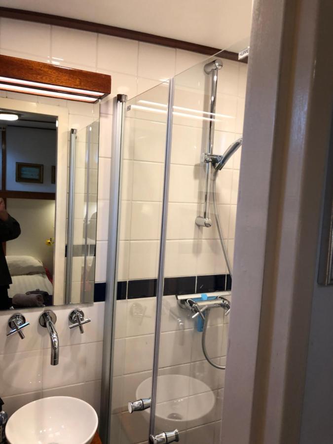 Hotelboot Zwaan Άμστερνταμ Εξωτερικό φωτογραφία