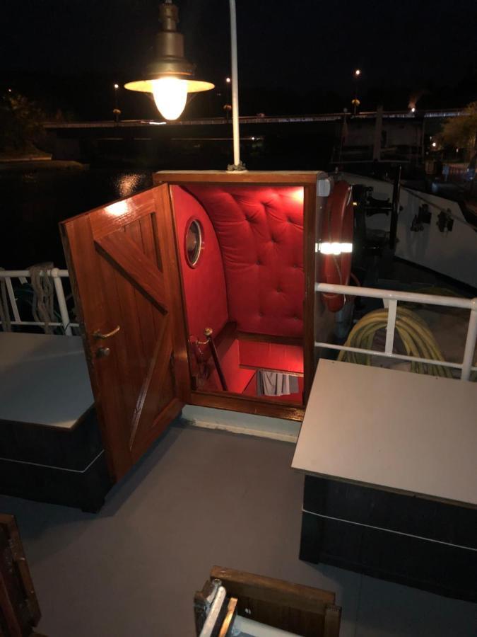 Hotelboot Zwaan Άμστερνταμ Εξωτερικό φωτογραφία
