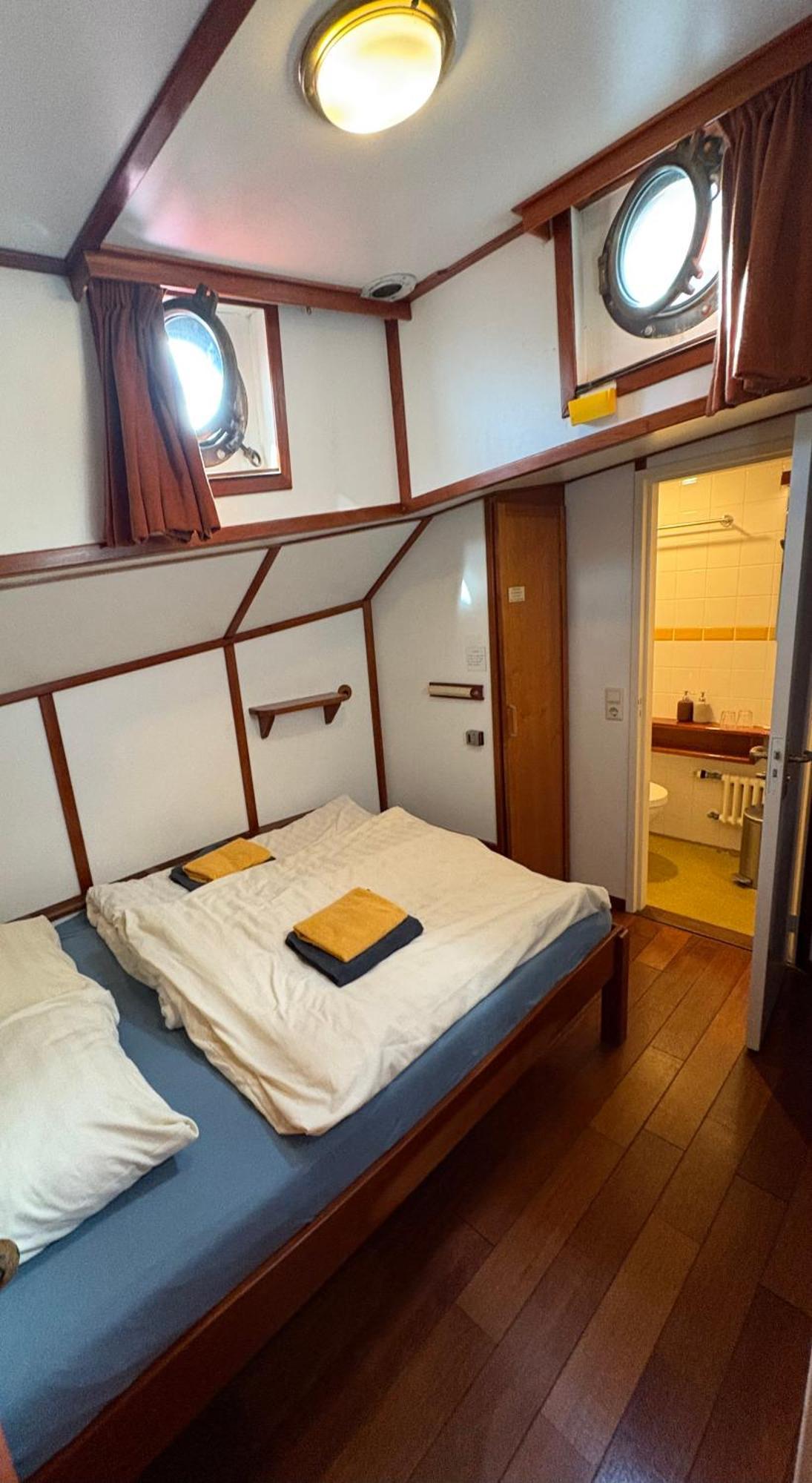 Hotelboot Zwaan Άμστερνταμ Εξωτερικό φωτογραφία